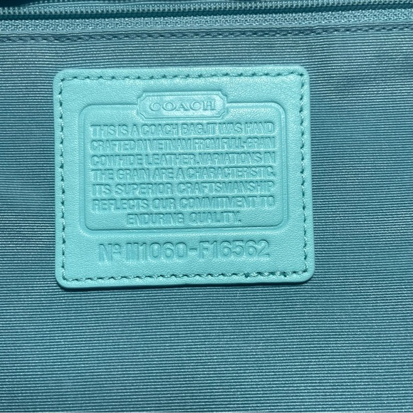 VTG Gorgeous Coach Leather Tote Robin’s Egg/Tiffany Blue NEAR PERFECT IMO Read! - Picture 10 of 16